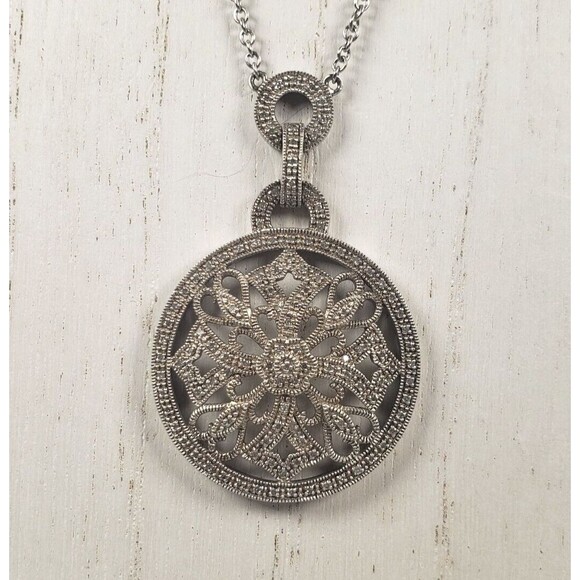 Vintage 925 Sterling Silver w Diamond Circle Cross Hearts Pendant Chain Necklace - Picture 10 of 16